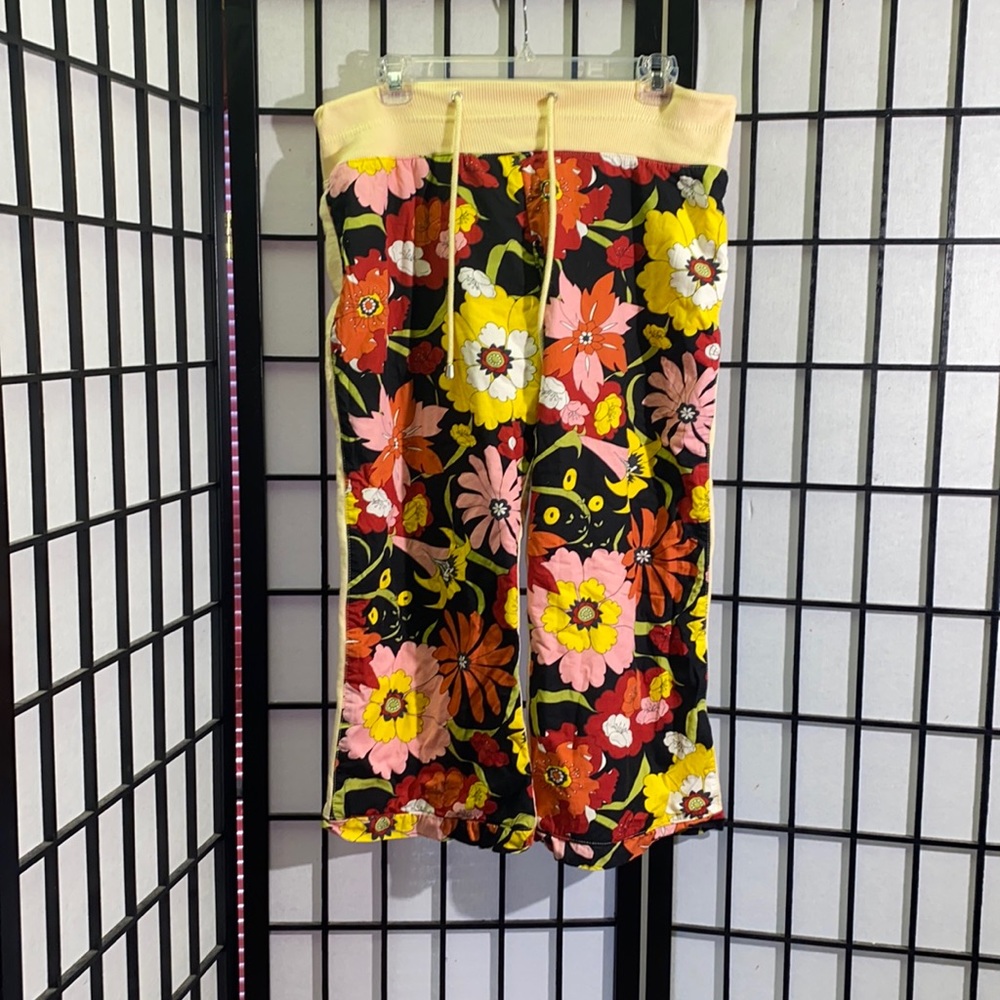 Nilla Shields Cotton Capris Size L